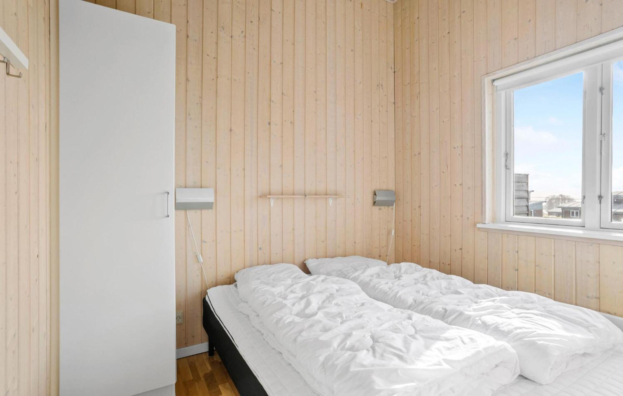 4 Bedroom Nice Home In Fåborg Exterior foto