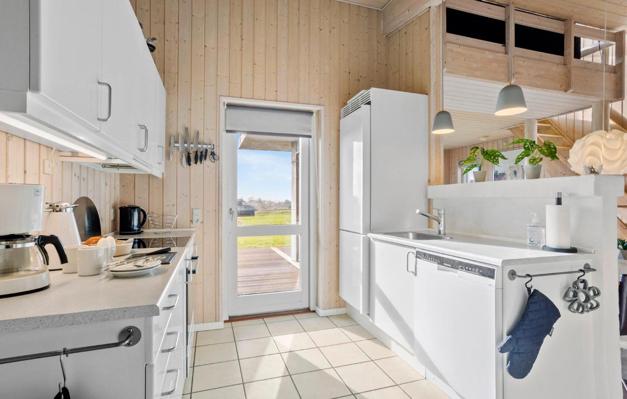 4 Bedroom Nice Home In Fåborg Exterior foto